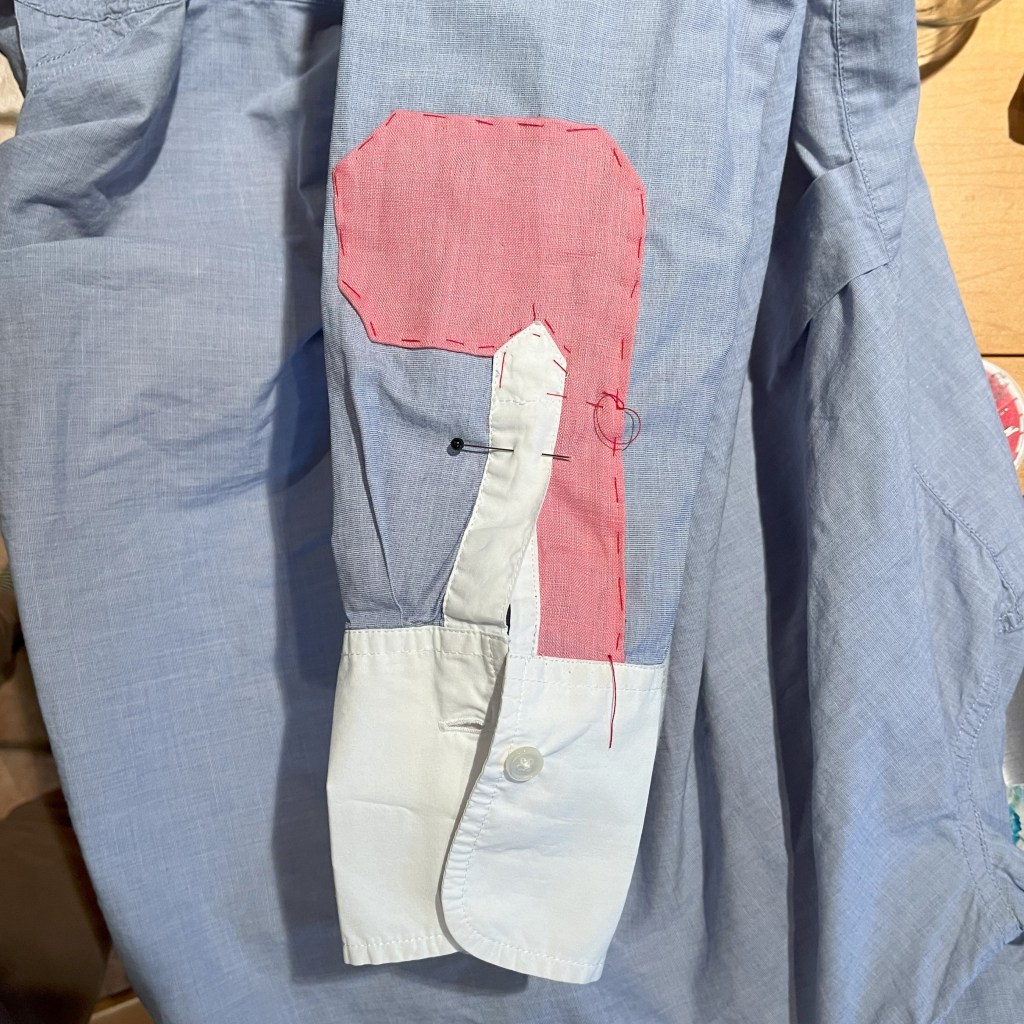 Photo d'une patch en P bâtie du un coude de chemise
